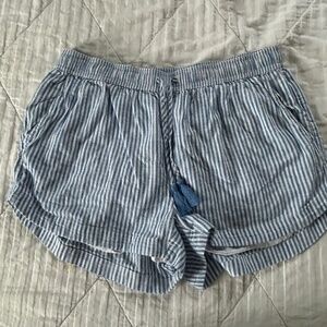 Vineyard Vines shorts